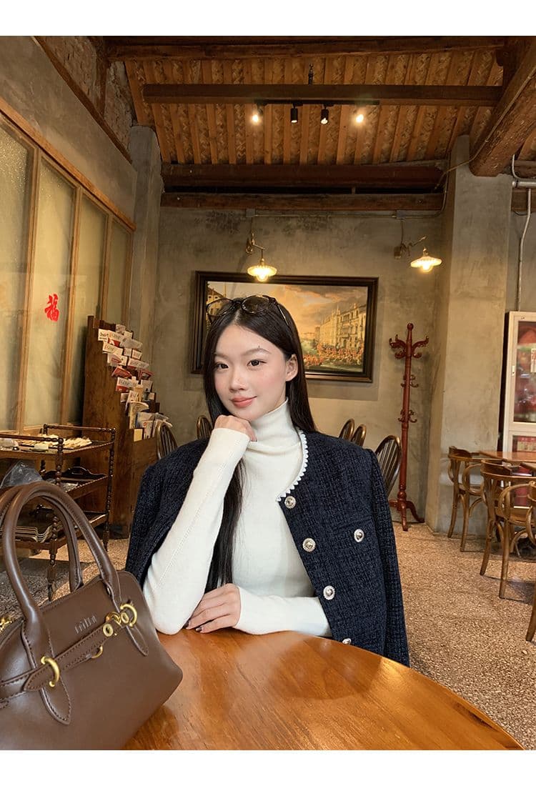 복합 두꺼운 모직물 원단 조개 자수 조금 향기로운 레트로 라운드 넥 긴팔 여성 코트 짧은 오픈 가디건 맨위 상세 이미지 4