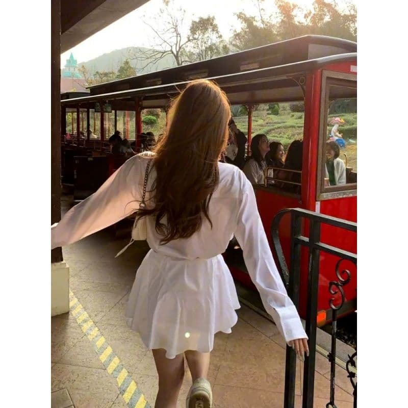 원본 품질 것 프랑스식 화이트 폴로 칼라 긴팔 셔츠 드레스 반바지 세트 여성 디자인 센스 치마 이미지 3