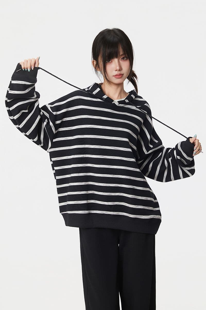 빅 사이즈 여성 의류 200 kg 쌀 뭐라구? 복합 우유 실크 340 그램 후드티 얇은 가시 자수 가을 라운드 넥 맨위