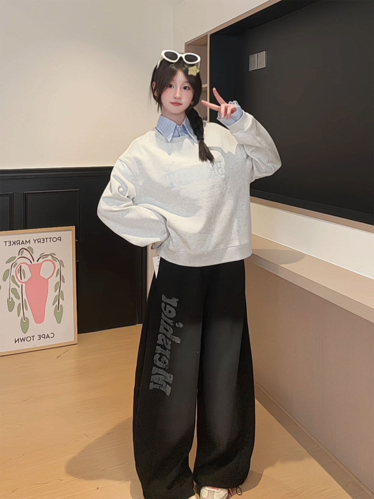 얇은 스타일 후드티 여성 봄 가을 새로운 한 부서 페이크 레이어드 루즈핏 가시 자수 스트라이프 POLO 칼라 맨위 상세 이미지 5