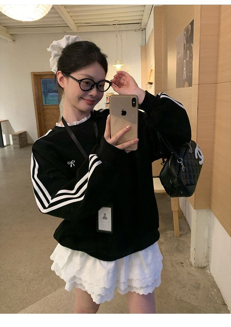 후드티 여성 봄 가을 새로운 얇은 스타일 세 도로 바 페이크 레이어드 루즈핏 자수 꽃 봉오리 실크 라운드 넥 맨위 상세 이미지 14