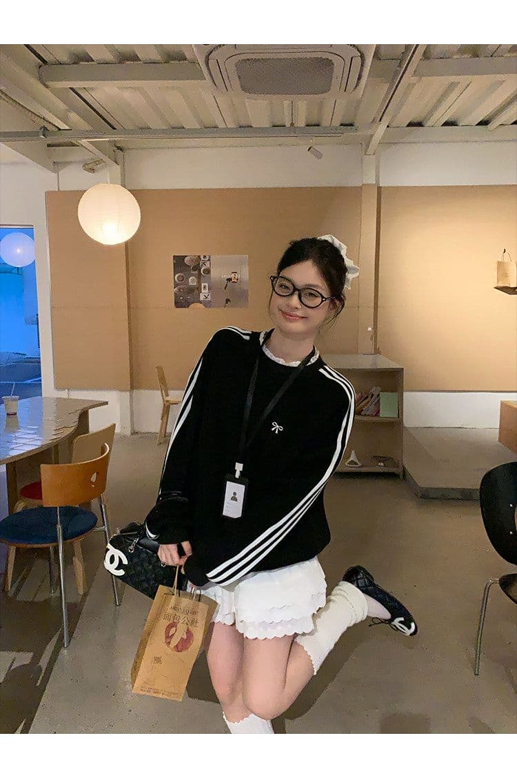 후드티 여성 봄 가을 새로운 얇은 스타일 세 도로 바 페이크 레이어드 루즈핏 자수 꽃 봉오리 실크 라운드 넥 맨위 상세 이미지 16