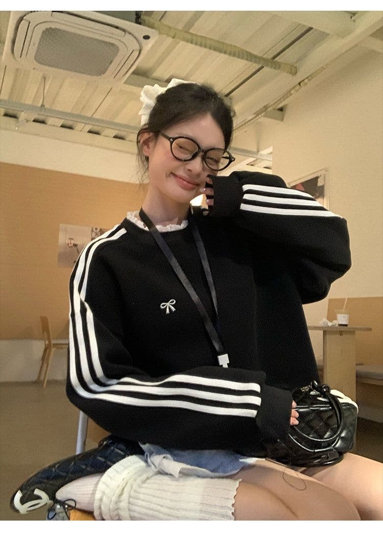 후드티 여성 봄 가을 새로운 얇은 스타일 세 도로 바 페이크 레이어드 루즈핏 자수 꽃 봉오리 실크 라운드 넥 맨위 상세 이미지 19