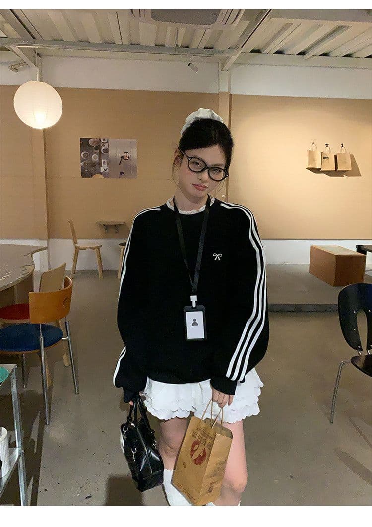 후드티 여성 봄 가을 새로운 얇은 스타일 세 도로 바 페이크 레이어드 루즈핏 자수 꽃 봉오리 실크 라운드 넥 맨위 상세 이미지 24