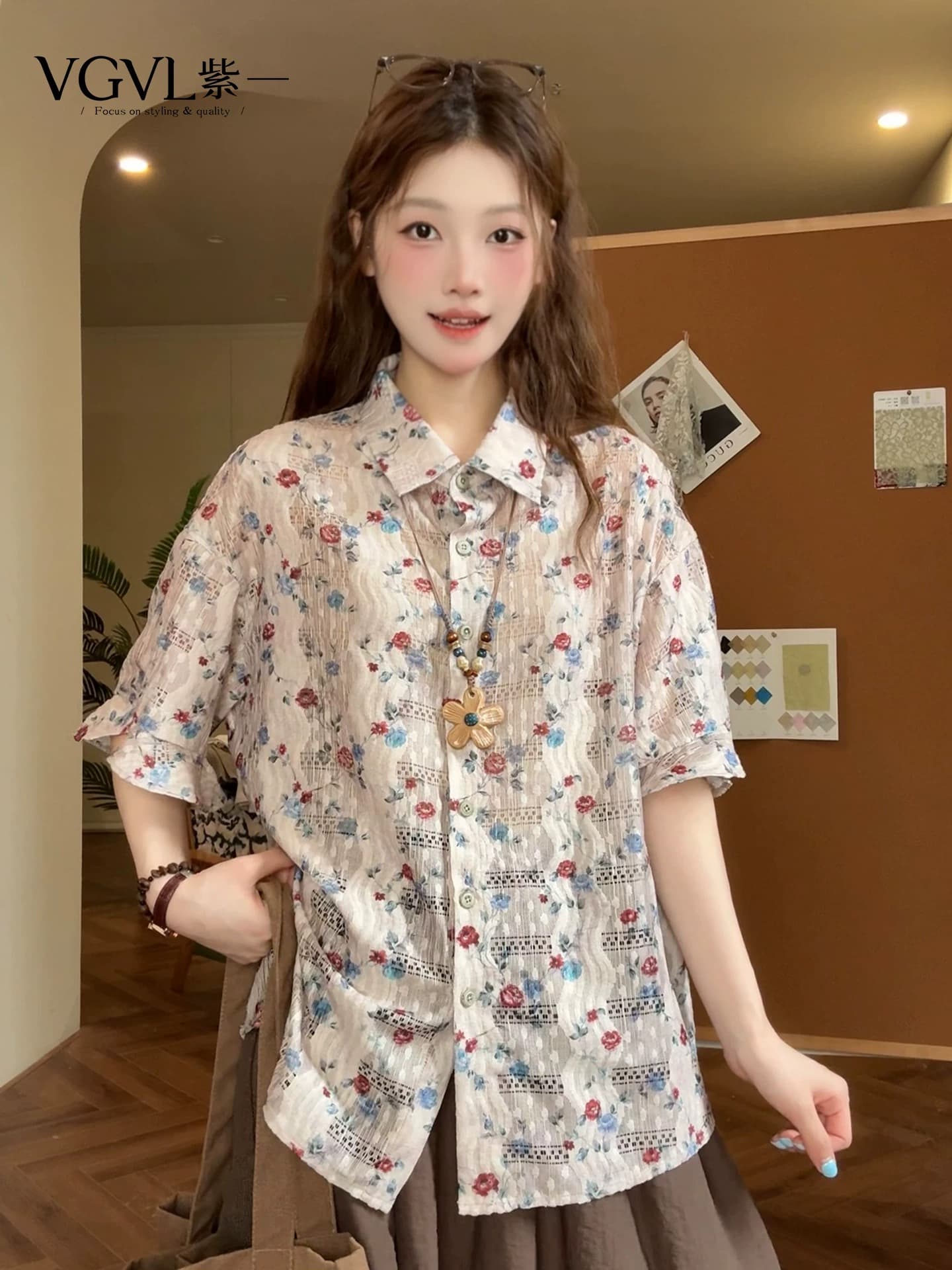 라운드 맨위 여름 디자인 센스 캐주얼 꽃무늬 프린트 레트로 홀로우 아웃 홍콩 느낌 다용도 셔츠 상세 이미지 3