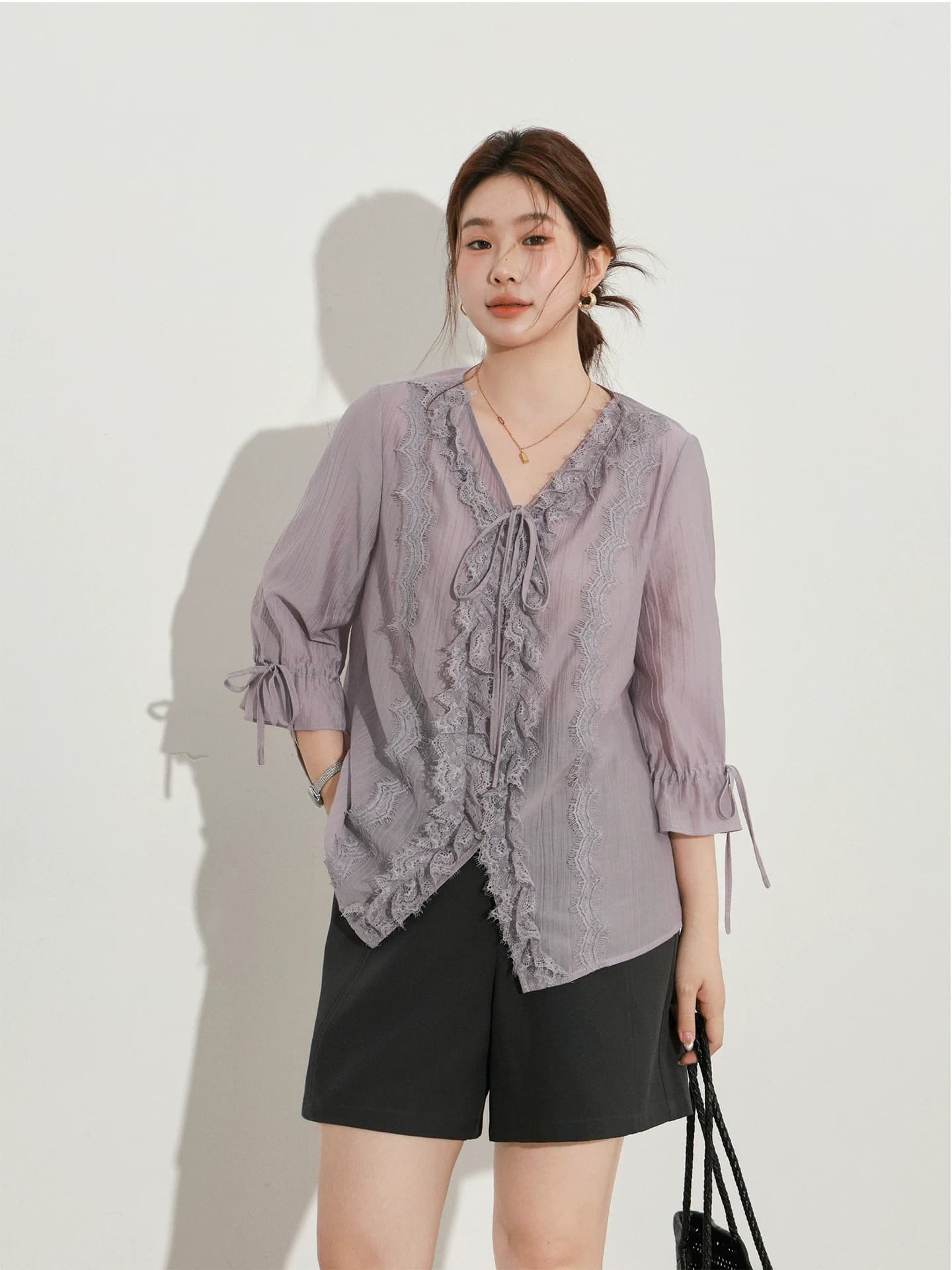 대 부드럽게 소스 빅 사이즈 여성 의류 마이크로 지방 자매 mm 라이 경기 서울 프릴 아름다운 셔츠 디자인 센스 품격 맨위 이미지 3