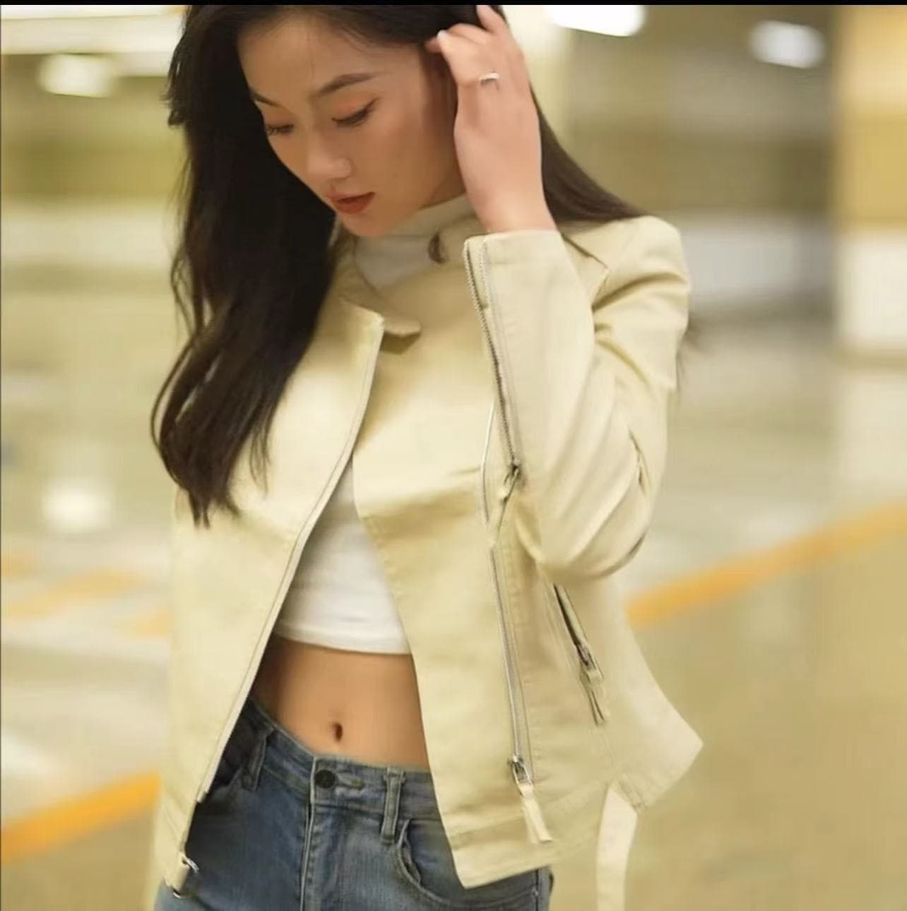 봄과 가을 다용도 한국 스타일 캐주얼 재킷 인기 몸매 가꾸기 패션 다용도 스탠드 칼라 여성 쇼트 스타일 가죽 재킷 여성 재킷 이미지 2