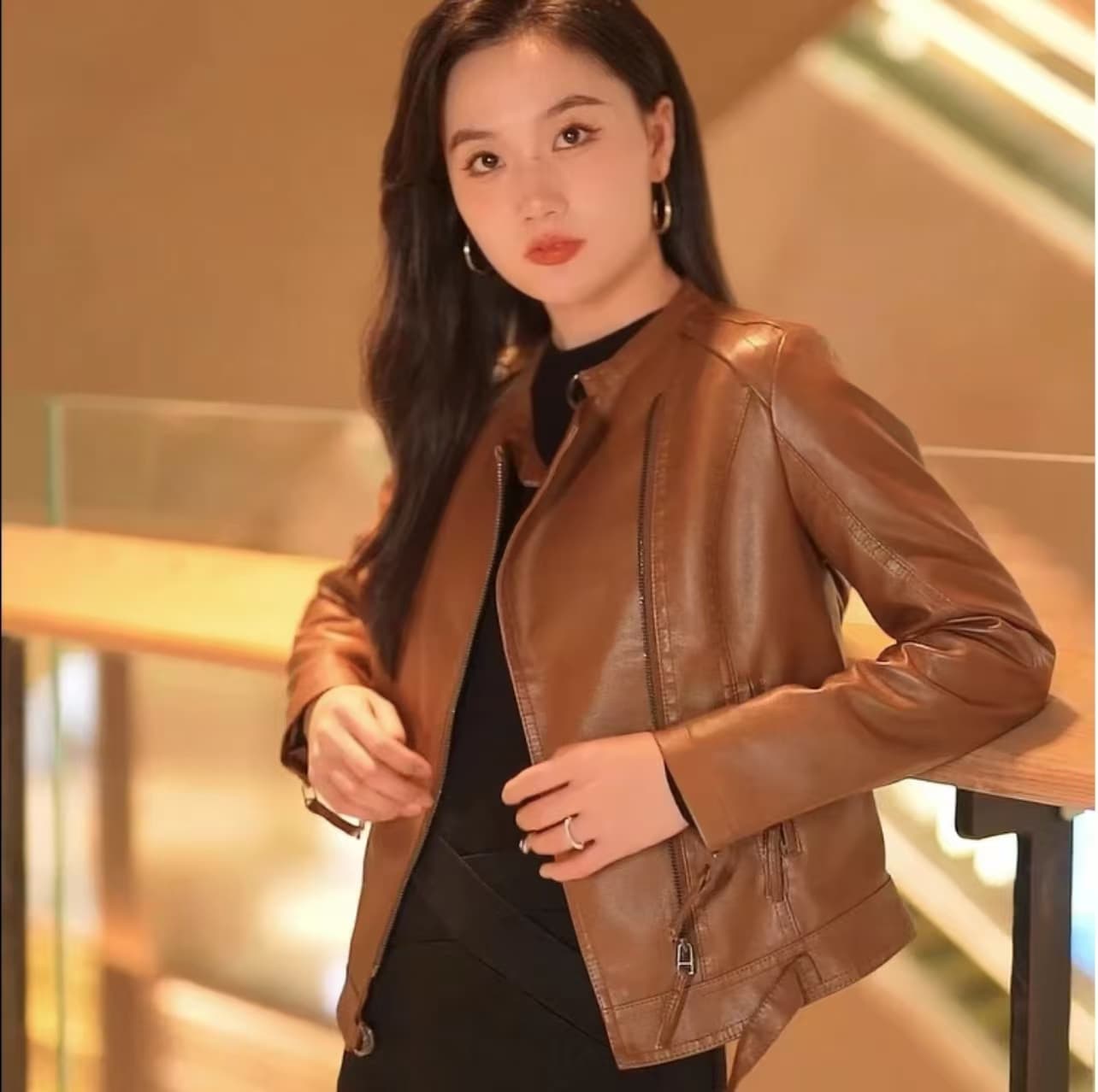 봄과 가을 다용도 한국 스타일 캐주얼 재킷 인기 몸매 가꾸기 패션 다용도 스탠드 칼라 여성 쇼트 스타일 가죽 재킷 여성 재킷