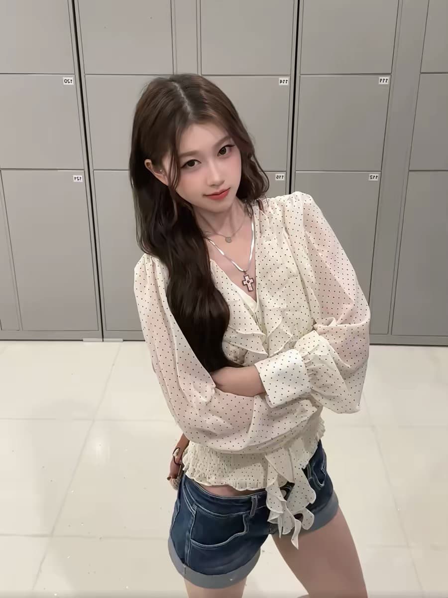 프랑스식 부드러운 바람 자이언트 잘 생긴 ~ 중 V넥 허리 수축 슬림해 보이는 셔츠 연령 감소 슈퍼 화재 작은 대중 아니요 명중 섹션 작은 셔츠 26 봄 상세 이미지 4