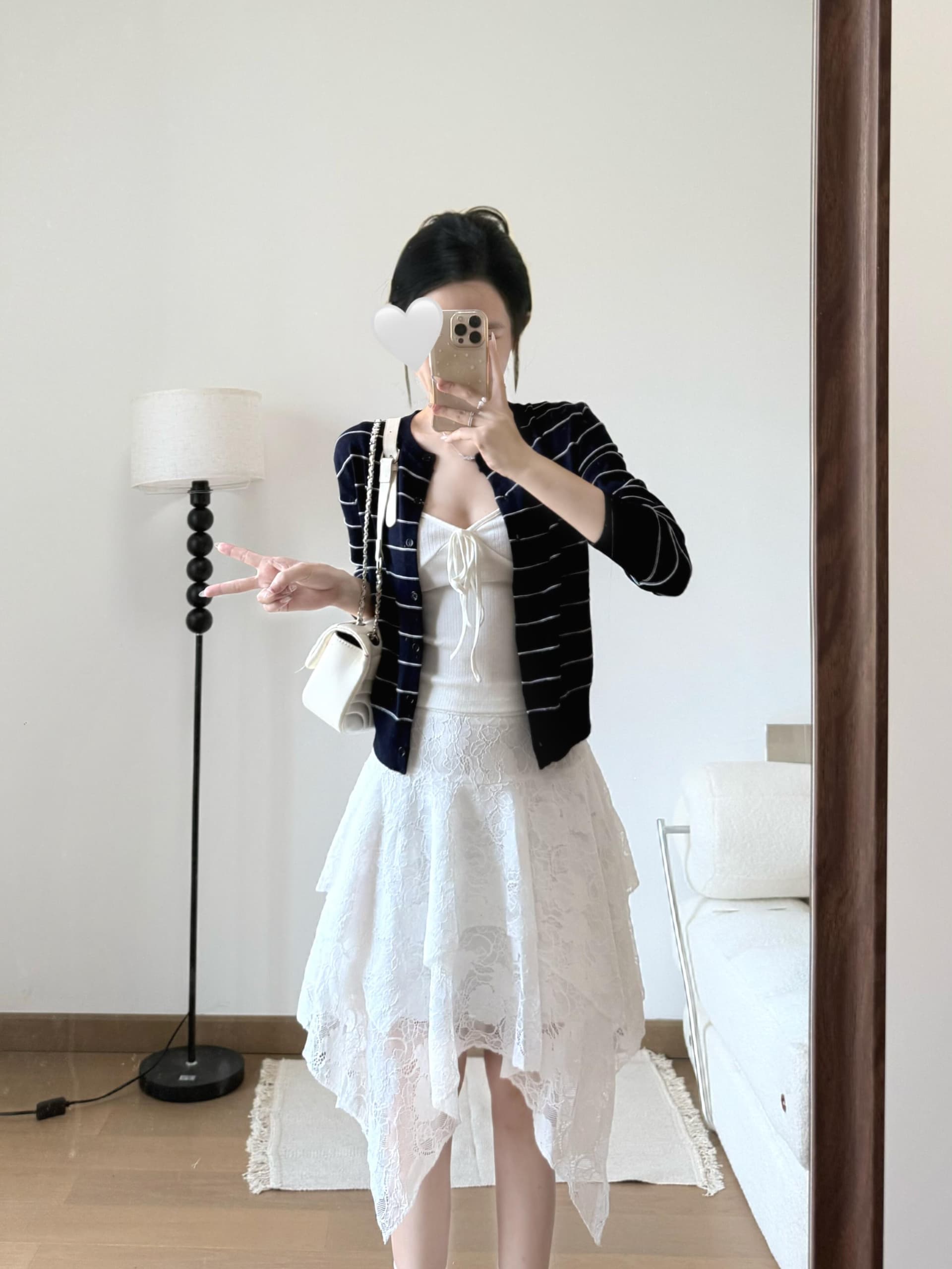 luu 복숭아 안녕하세요. 어린이 화이트 불규칙 레이스 반신 스커트 여성 여름 디자인 센스 한 마디 미니 스커트 작은 대중 루즈핏 치마 x 상세 이미지 2