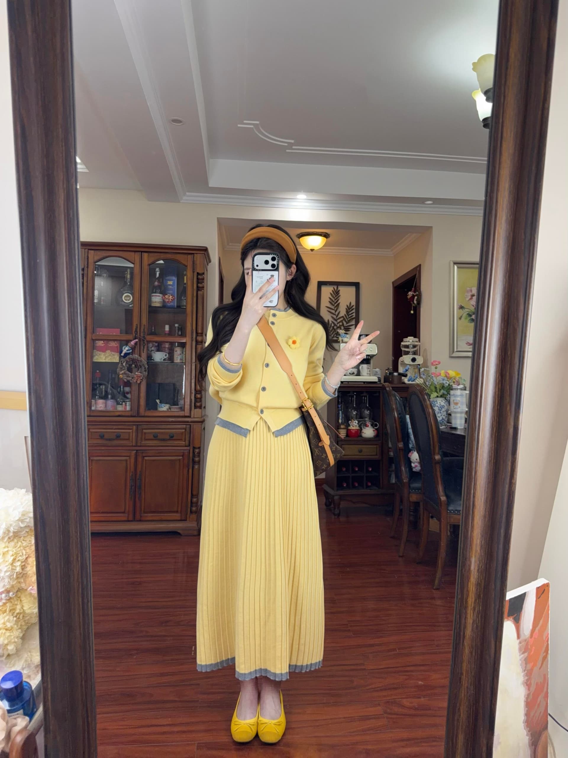 조기 봄 코디 황색 니트 오픈 가디건 착용 가져 가라. 전체 집합 ootd 빛 사람들 코치 반신 스커트 투피스 세트 여성 의류 이미지 3
