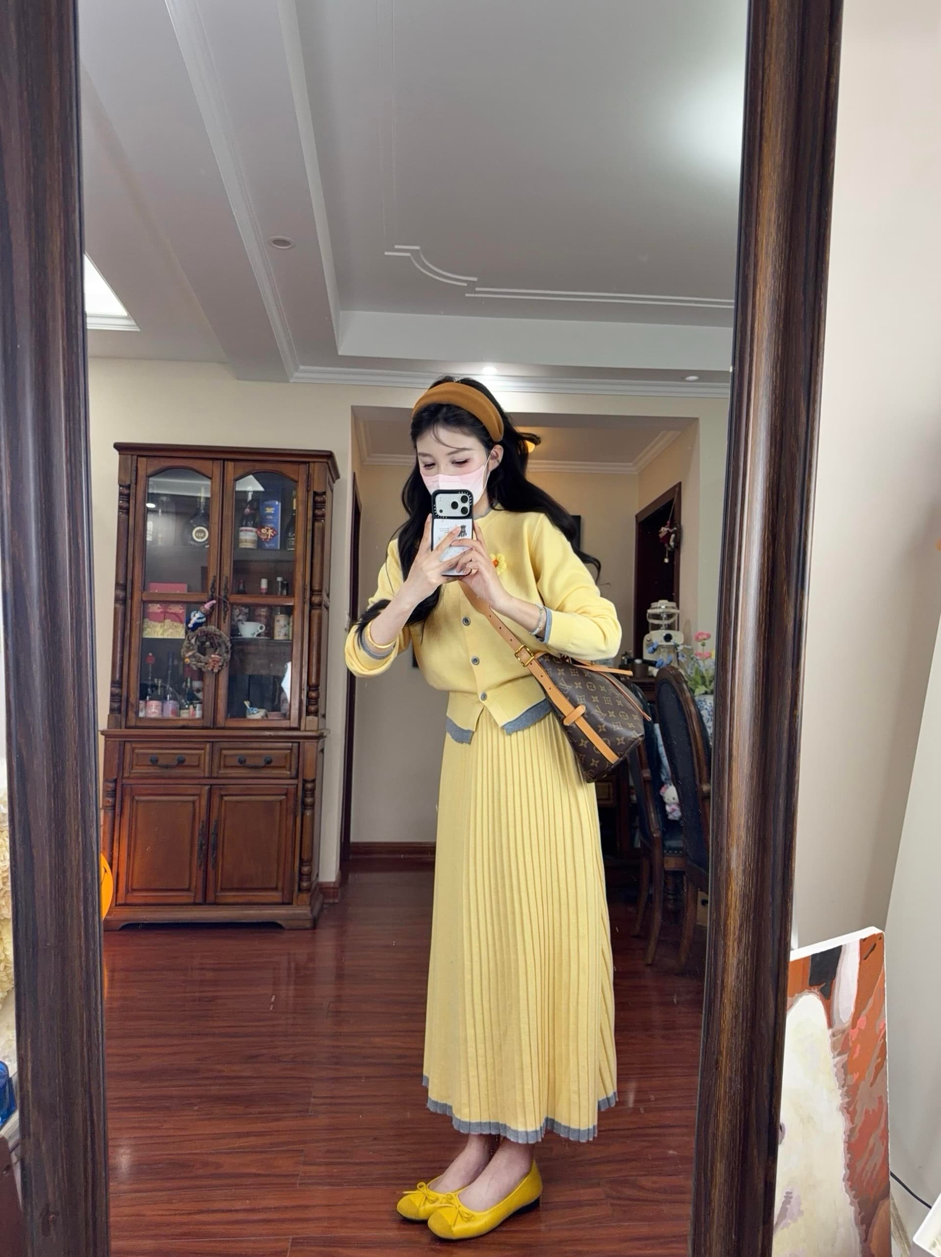 조기 봄 코디 황색 니트 오픈 가디건 착용 가져 가라. 전체 집합 ootd 빛 사람들 코치 반신 스커트 투피스 세트 여성 의류 상세 이미지 3