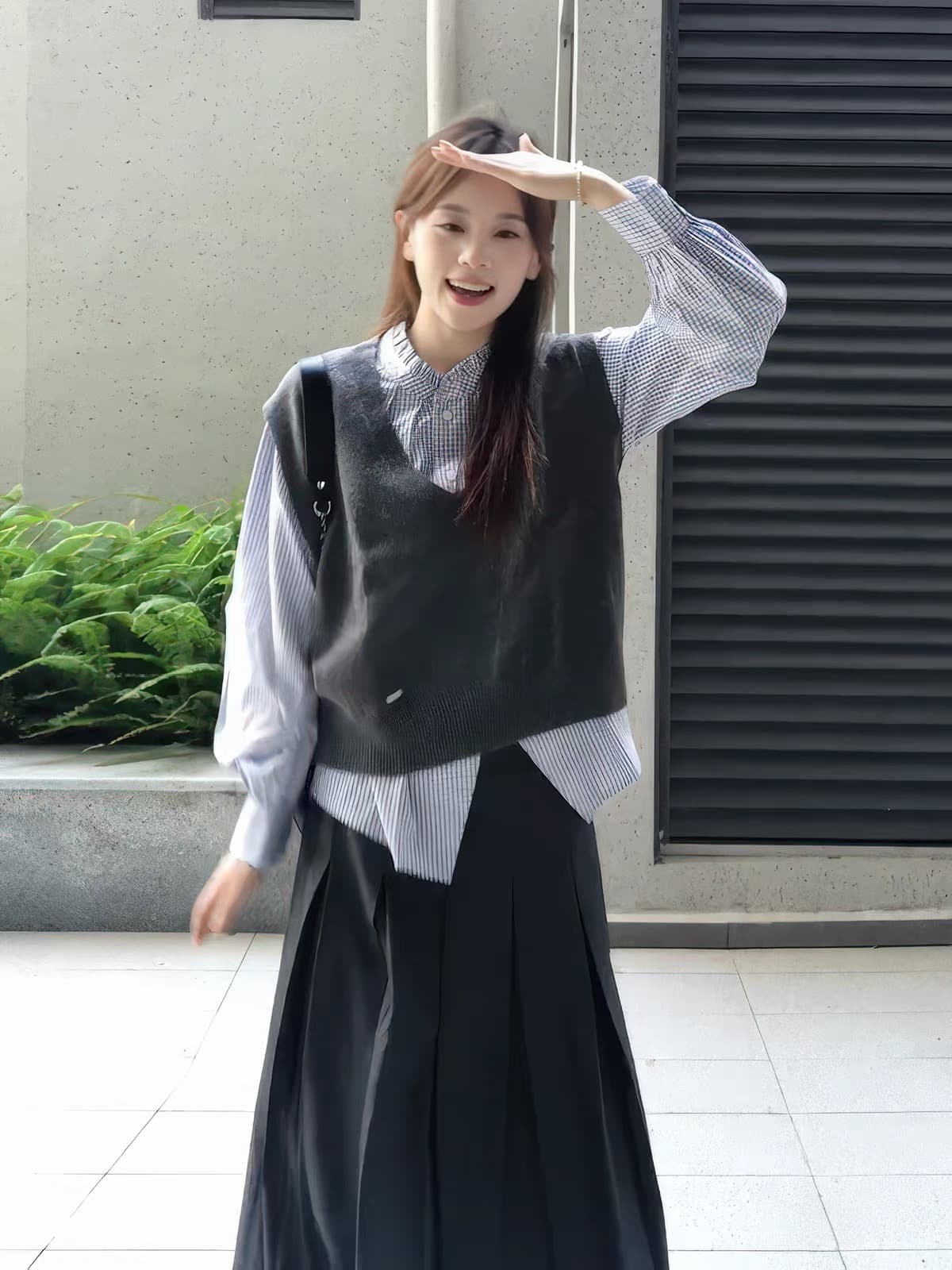한 부서 학원 스타일 세트 여성 2026 가을 새로운 니트 베스트 격자 무늬 셔츠 플리츠 롱 스커트 3종 세트 상세 이미지 4