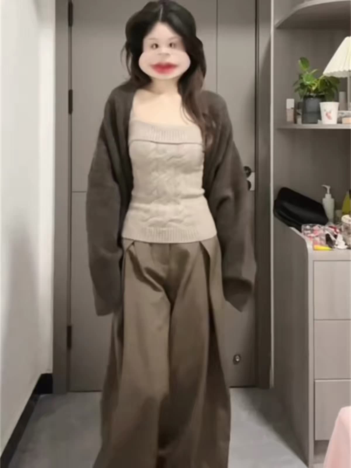 한 부서 부드러운 브라운 커피 색상 쇼트 스타일 니트 오픈 가디건 스웨터 여자 봄 가을 인사이드 가져 가라. 모직물 캐미솔 투피스 세트 트렌디 이미지 3