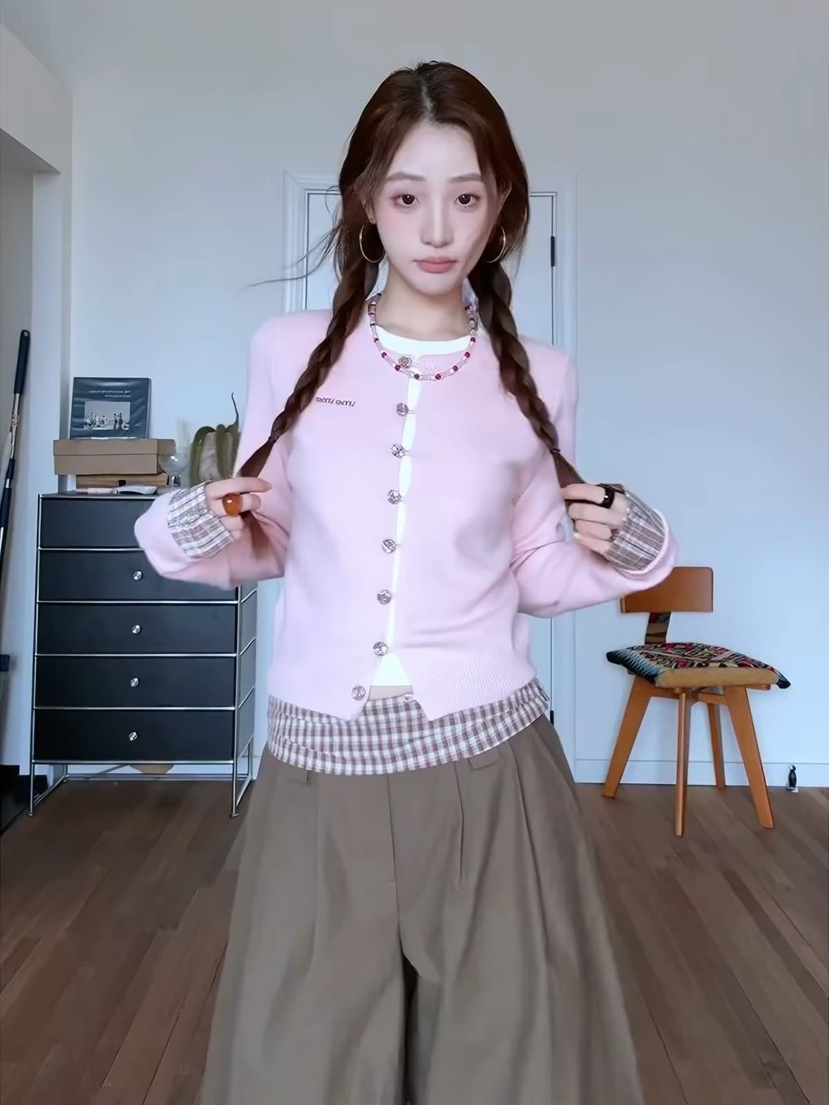 학원 가을 겨울철 새로운 캐주얼 다용도 배색 풀오버 핑크색 체크무늬 패치워크 페이크 레이어드 니트 스웨터 여성 셔츠 상세 이미지 4
