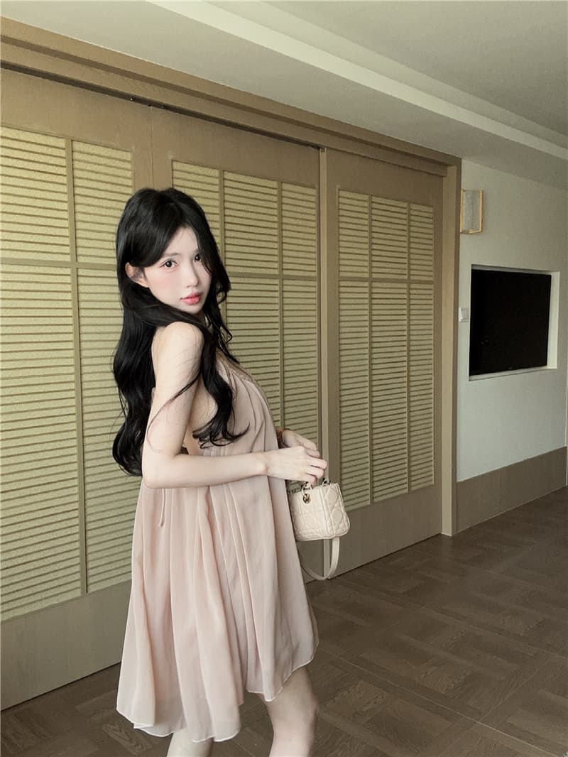 실사 정가 낭만주의 익명의 쉬폰 드레스 여름 쇼트 스타일 백리스 휴가 바람 행침 목 슬립 드레스 상세 이미지 8