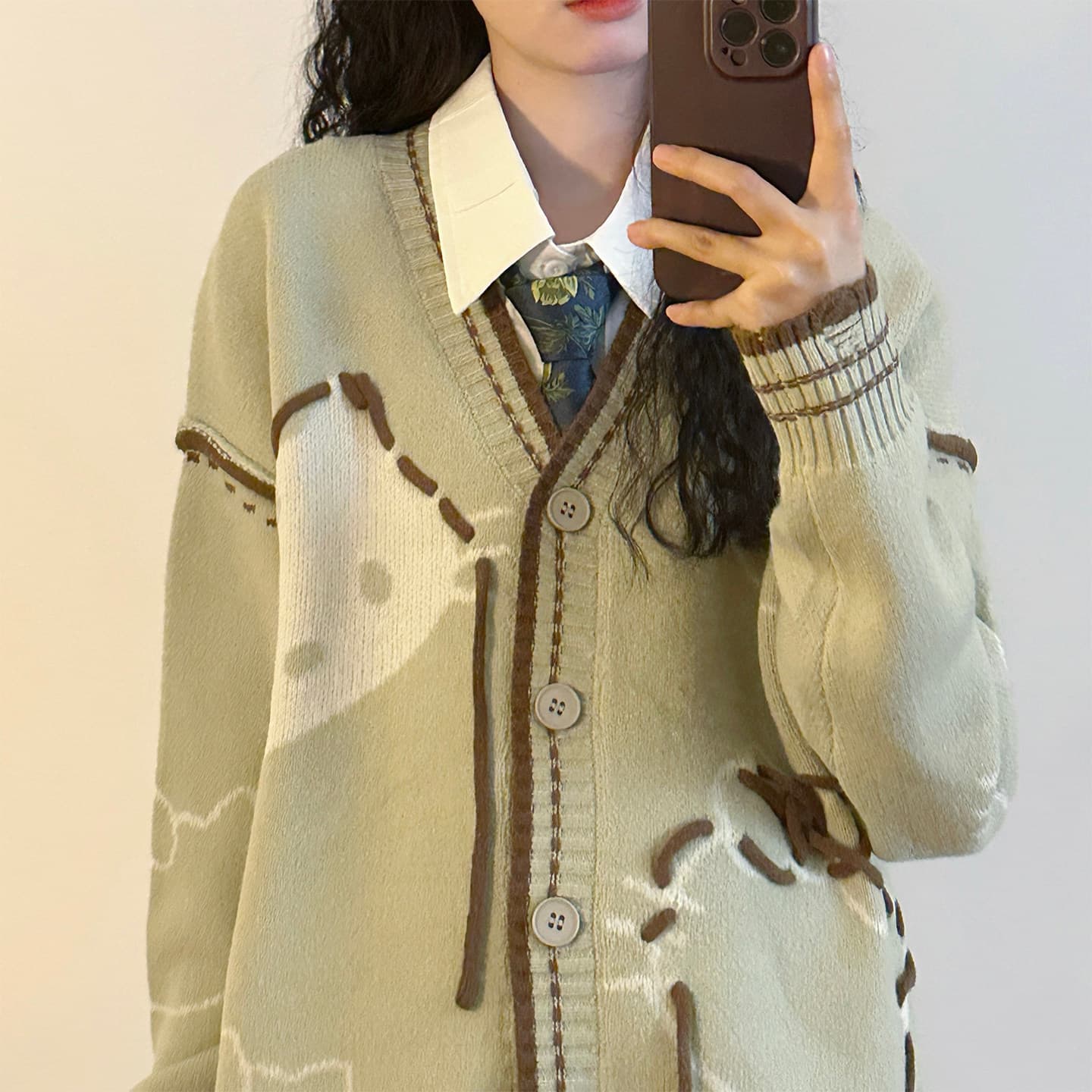 가을 겨울 일본식 레트로 고양이 자카드 배색 라인 캐주얼 V넥 니트 오픈 가디건 스웨터 여성 코트 상세 이미지 3