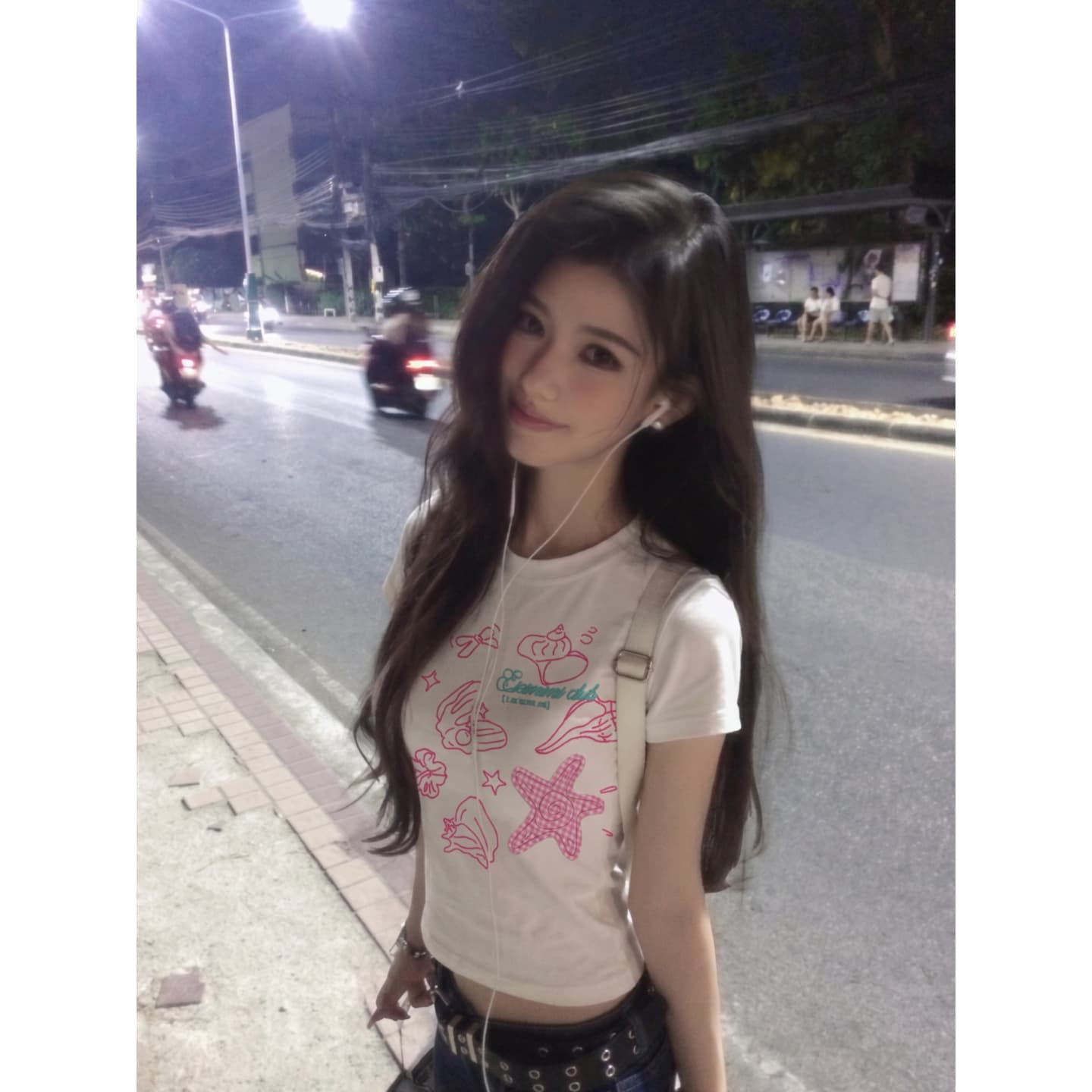 광저우 원단 포밍 프린트 패치 자수 21 빗질하다 순면 조개 프린트 여름 반팔 티셔츠