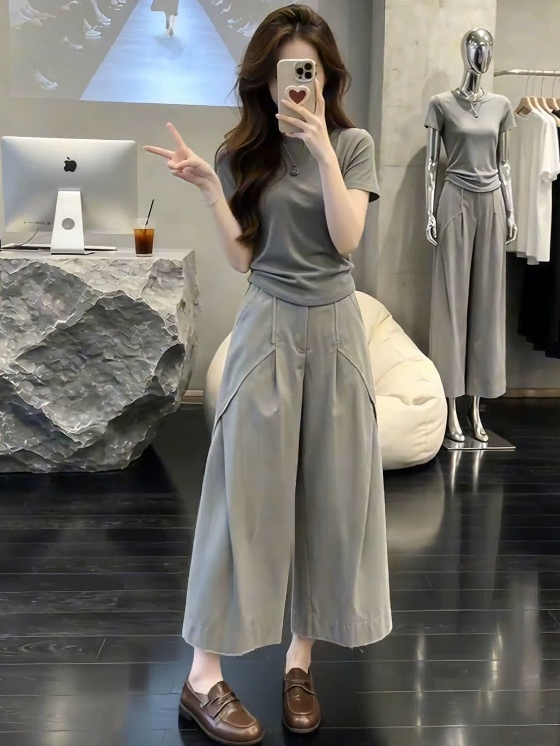 한 부서 익스트림 제인 바람 세트 여성 2026 여름 새로운 슬림해 보이는 반팔 티셔츠 와이드 레그 팬츠 투피스 세트 상세 이미지 2