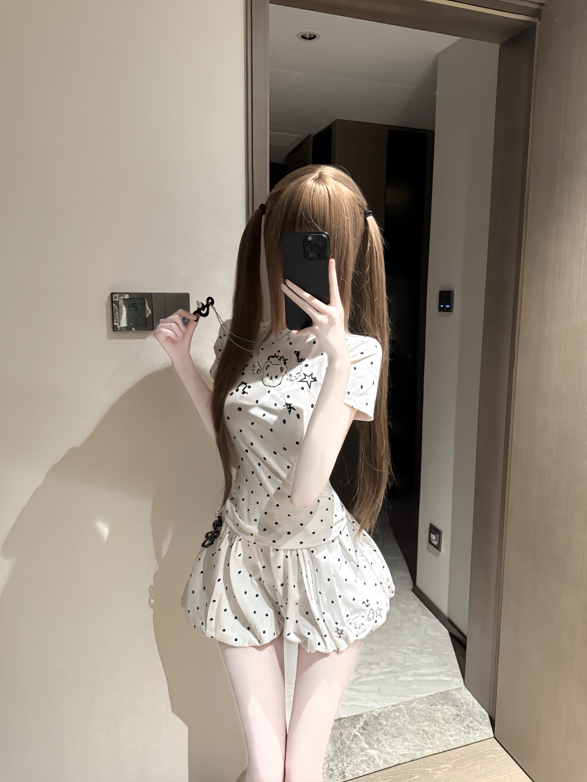 한 부서 새로운 패션 디자인 센스 라운드 넥 도트 무늬 프린트 반팔 맨위 이미지 3