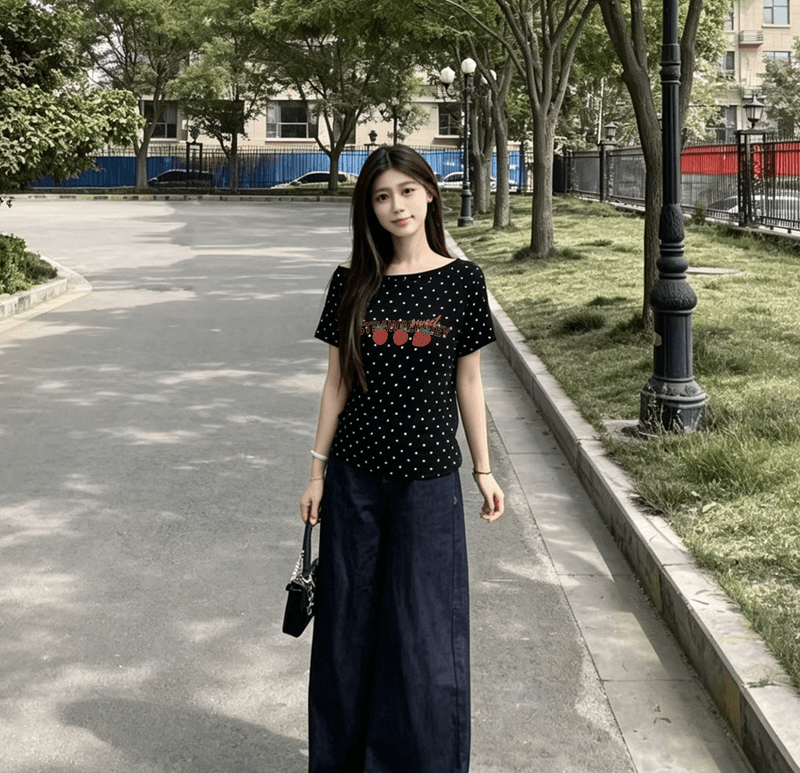 여름 새로운 한 부서 도트 무늬 비스듬한 칼라 오프숄더 프린트 섹션 반팔 티셔츠 여성 이미지 4
