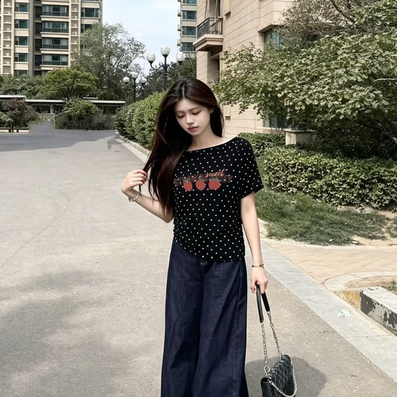 여름 새로운 한 부서 도트 무늬 비스듬한 칼라 오프숄더 프린트 섹션 반팔 티셔츠 여성 이미지 2