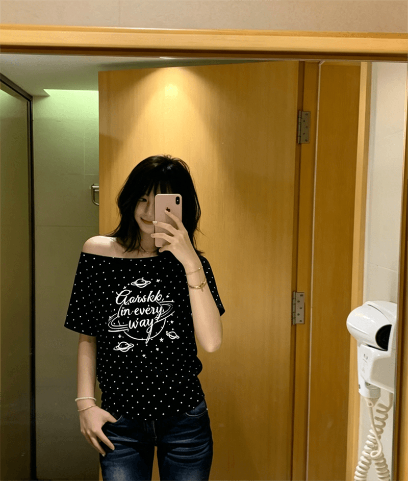 여름 새로운 한 부서 도트 무늬 비스듬한 칼라 오프숄더 프린트 섹션 반팔 티셔츠 여성 상세 이미지 1