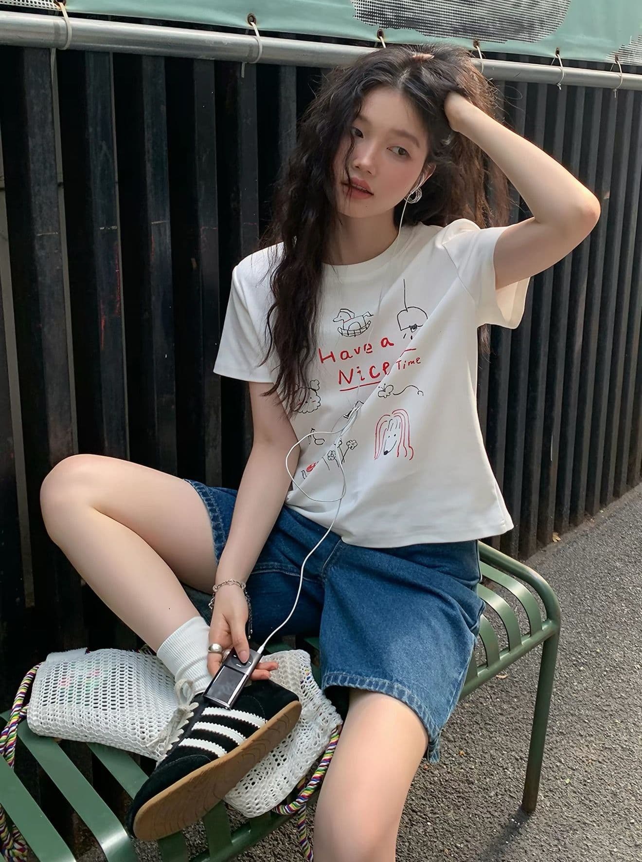 아메리칸 레트로 긍정적 인 어깨 라운드 넥 프린트 반팔 티셔츠 여성 상세 이미지 1
