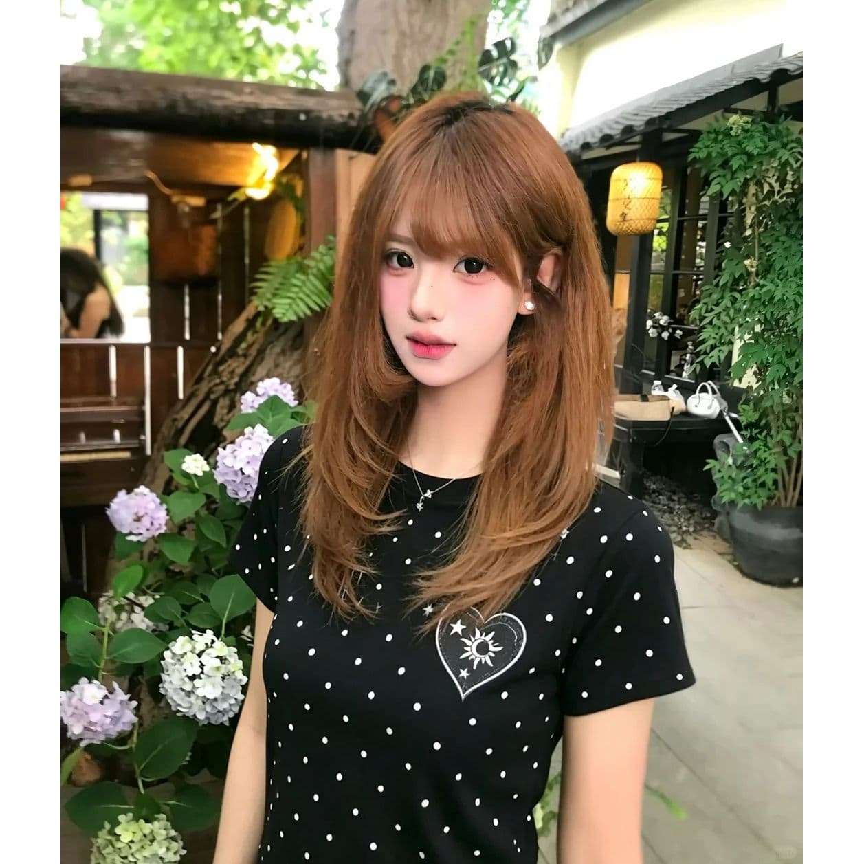 한 부서 새로운 패션 디자인 센스 라운드 넥 도트 무늬 프린트 반팔 맨위