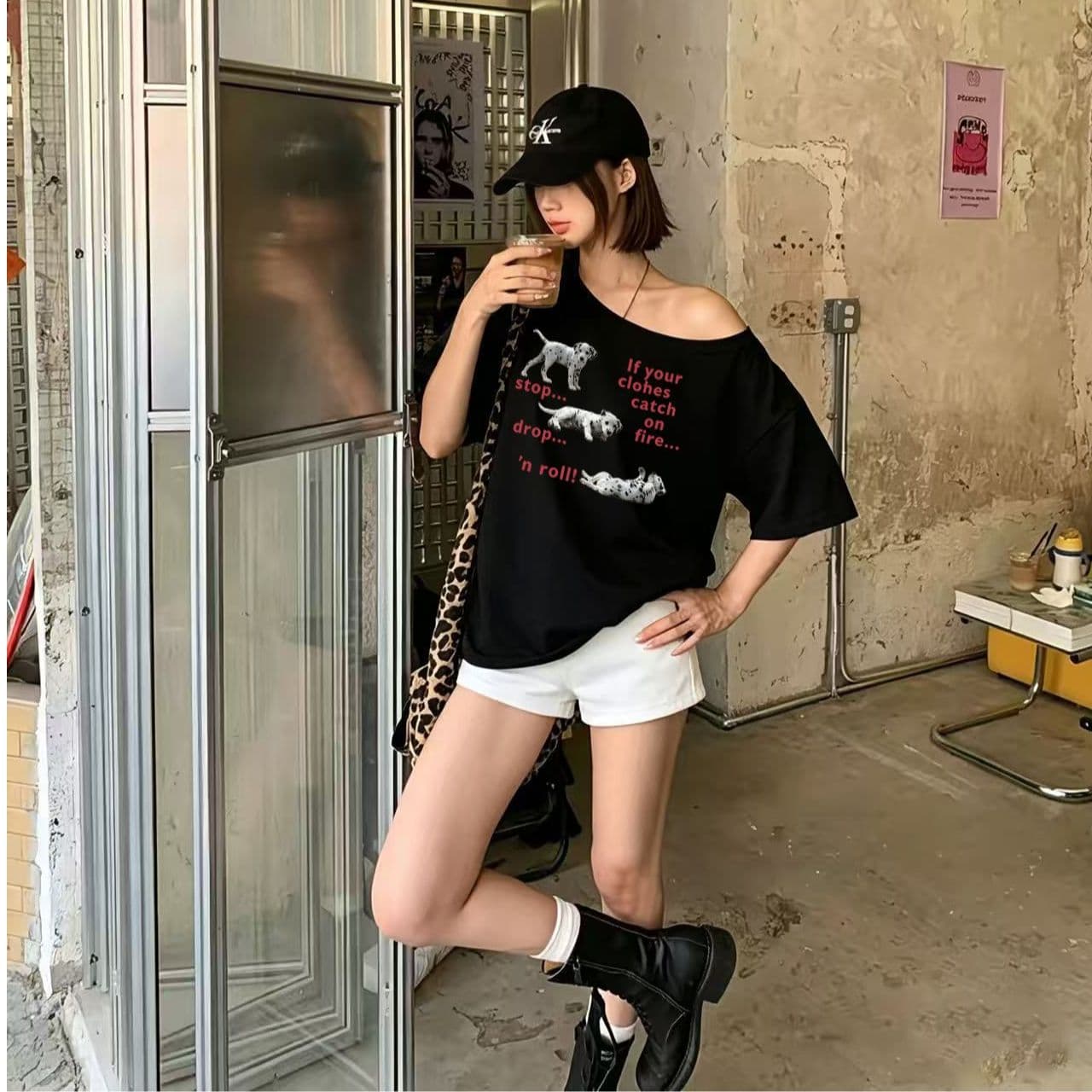 한 부서 순수한 욕망 오프숄더 반팔 티셔츠 슬림해 보이는 핫걸 디자인 센스 맨위 이미지 3