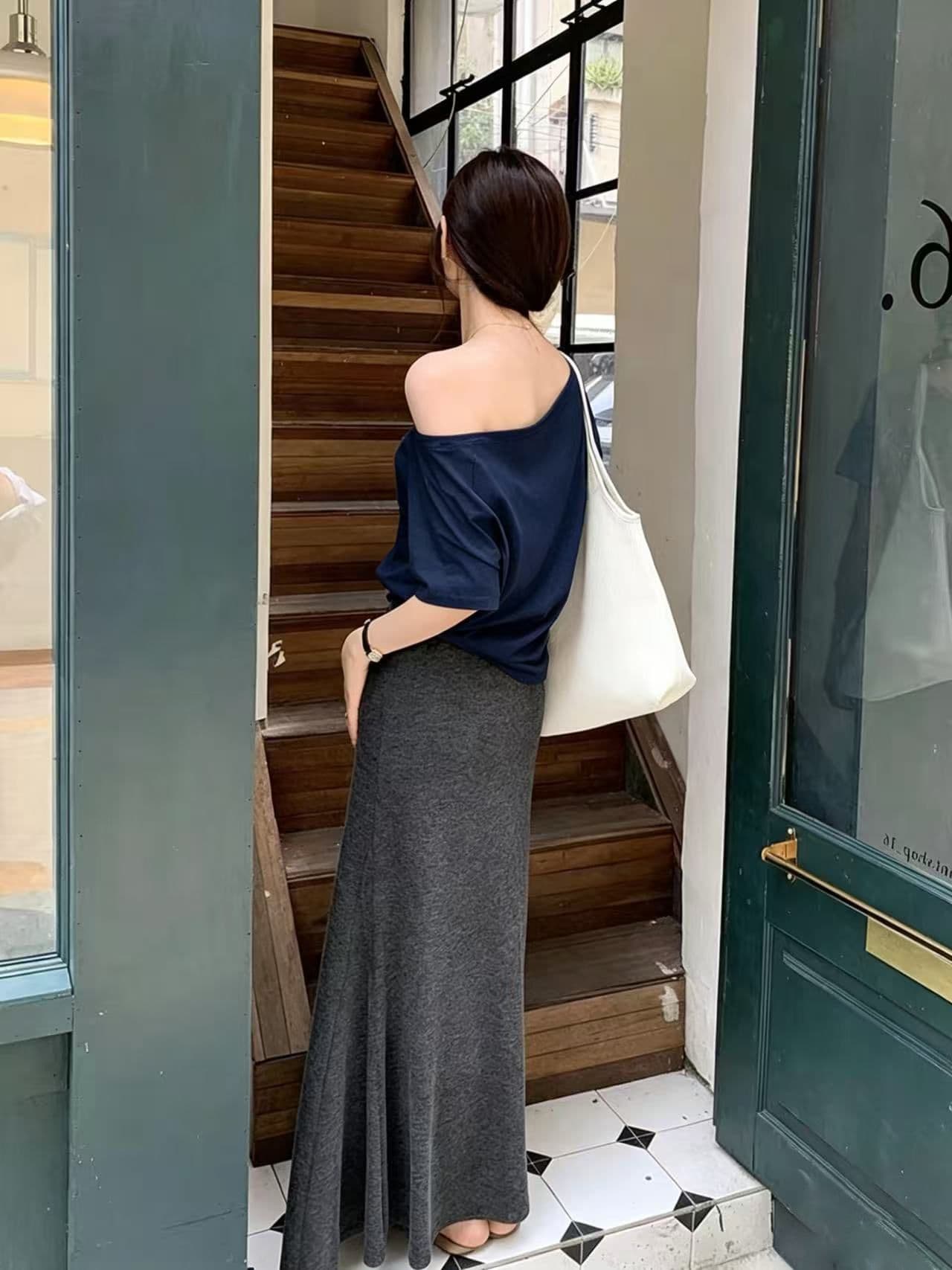 한 부서 순수한 욕망 오프숄더 반팔 티셔츠 슬림해 보이는 핫걸 디자인 센스 맨위 상세 이미지 5
