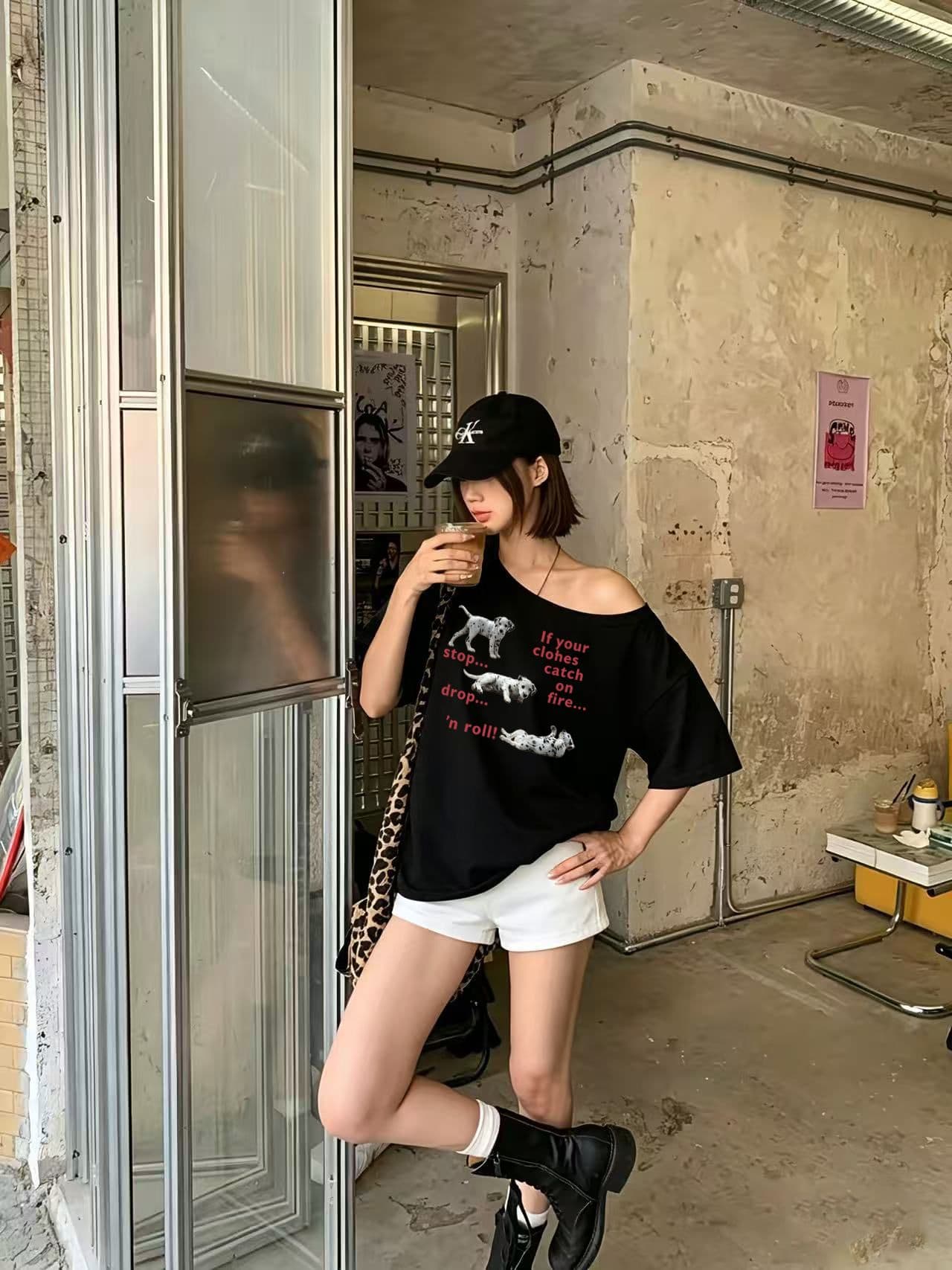 한 부서 순수한 욕망 오프숄더 반팔 티셔츠 슬림해 보이는 핫걸 디자인 센스 맨위 상세 이미지 7