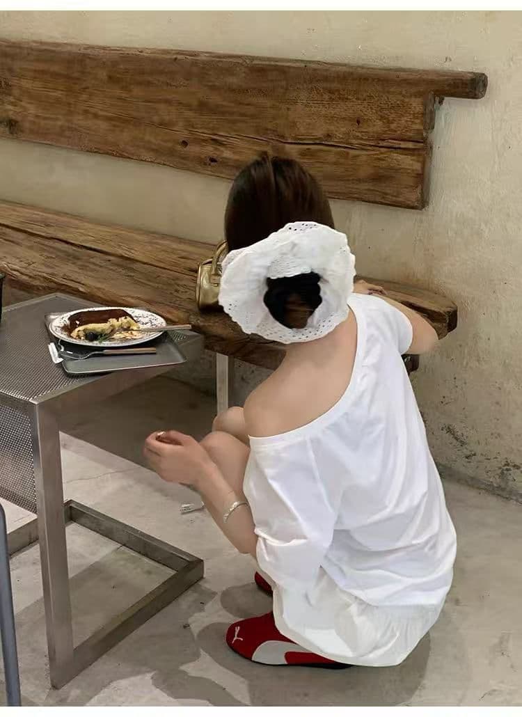한 부서 순수한 욕망 오프숄더 반팔 티셔츠 슬림해 보이는 핫걸 디자인 센스 맨위 상세 이미지 3