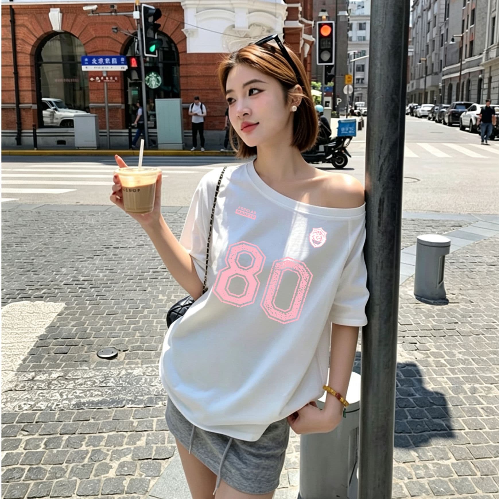 한 부서 순수한 욕망 오프숄더 반팔 티셔츠 슬림해 보이는 핫걸 디자인 센스 맨위 상세 이미지 2
