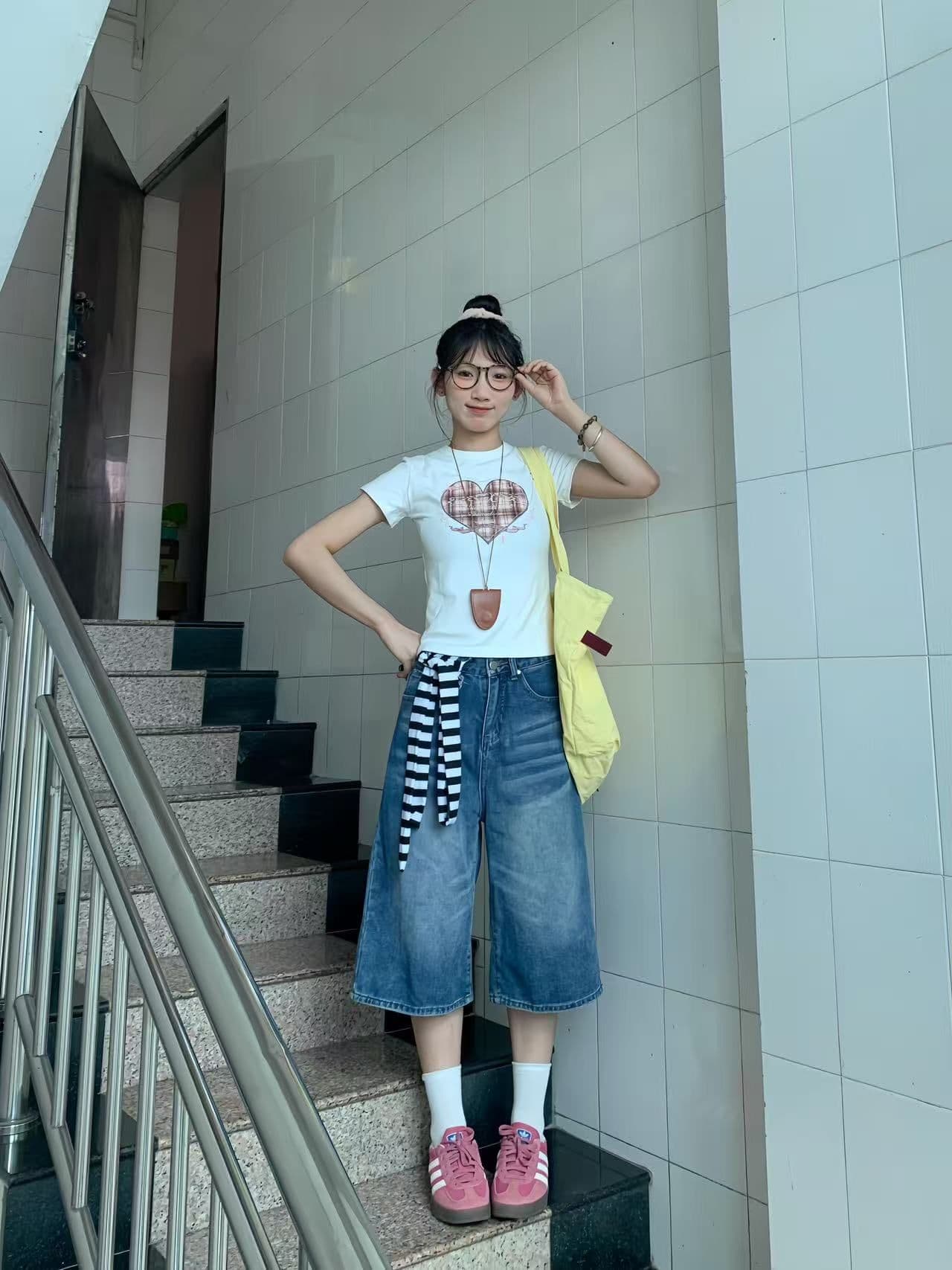 아메리칸 레트로 프린트 몸매 가꾸기 허리 수축 반팔 티셔츠 여성 상세 이미지 1