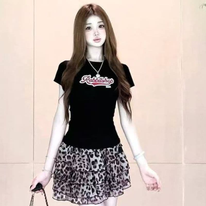 아메리칸 레트로 프린트 몸매 가꾸기 허리 수축 반팔 티셔츠 여성