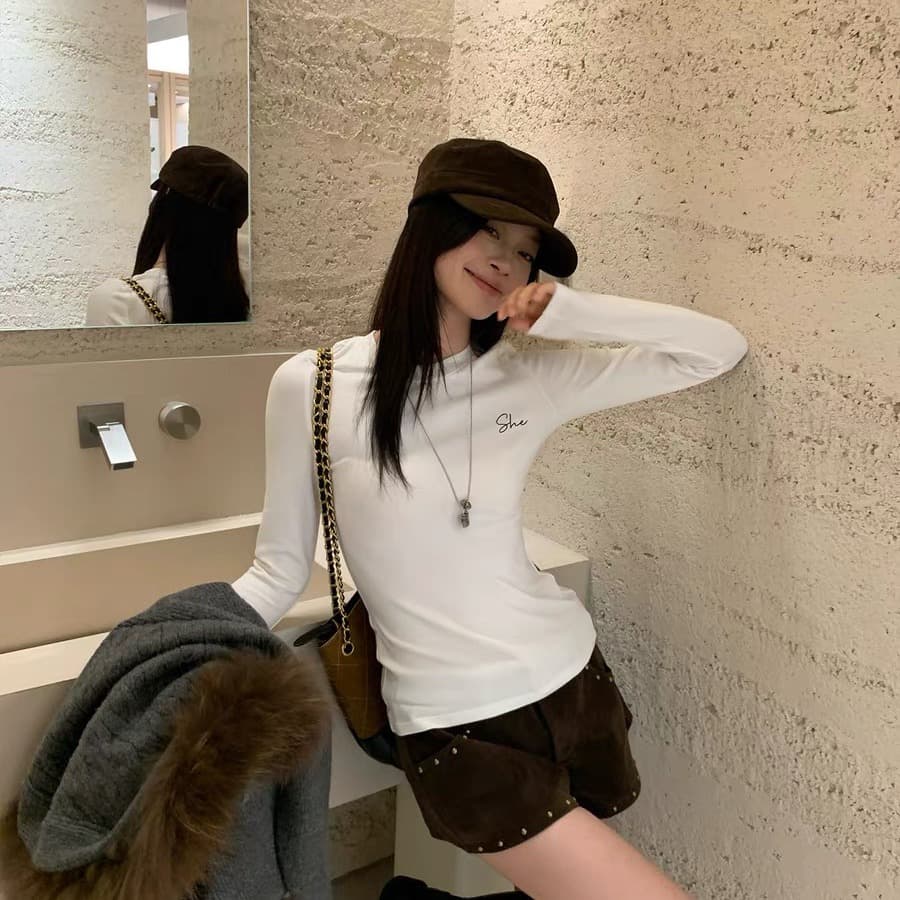 화이트 라운드 넥 이른 가을 외출용 긴팔 티셔츠 여성 몸매 가꾸기 허리 수축 순수한 욕망 인사이드 가져 가라. 기본 셔츠 핫걸 맨위 이미지 5