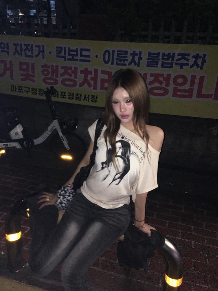 아메리칸 레트로 순면 비스듬한 어깨 프린트 반팔 티셔츠 이미지 3