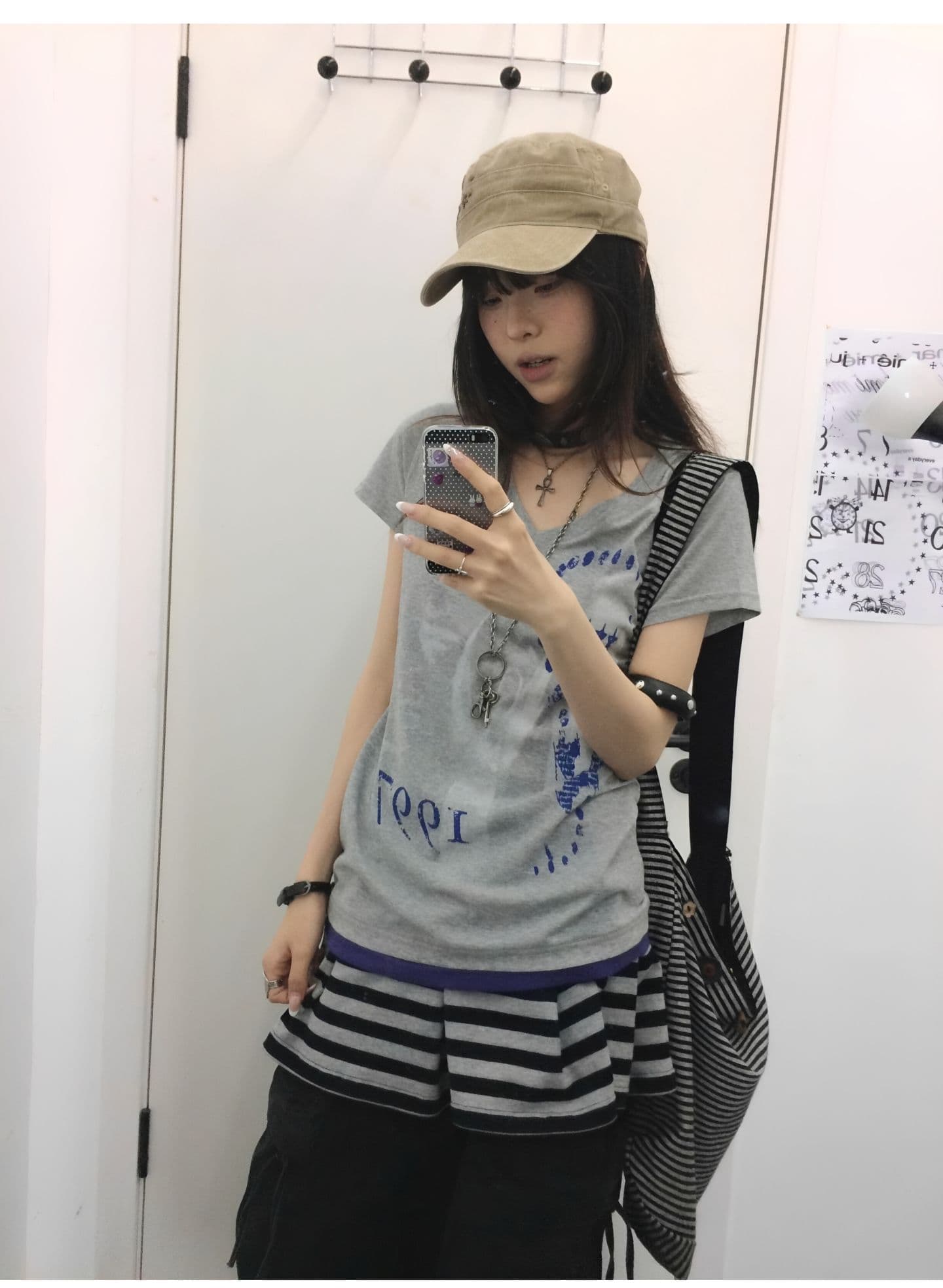 아메리칸 레트로 순면 패치워크 색상 V넥 몸매 가꾸기 맨위 상세 이미지 3