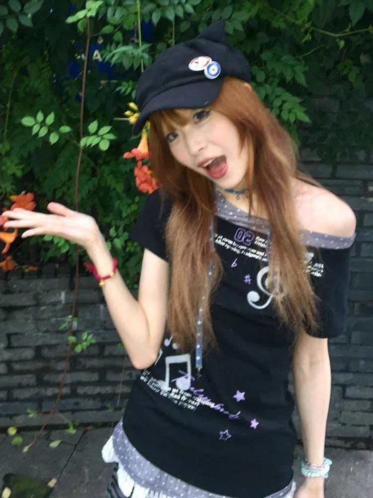 페이크 레이어드 배색 도트 무늬 프린트 비스듬한 어깨 반팔 티셔츠 여성 몸매 가꾸기 맨위 상세 이미지 3