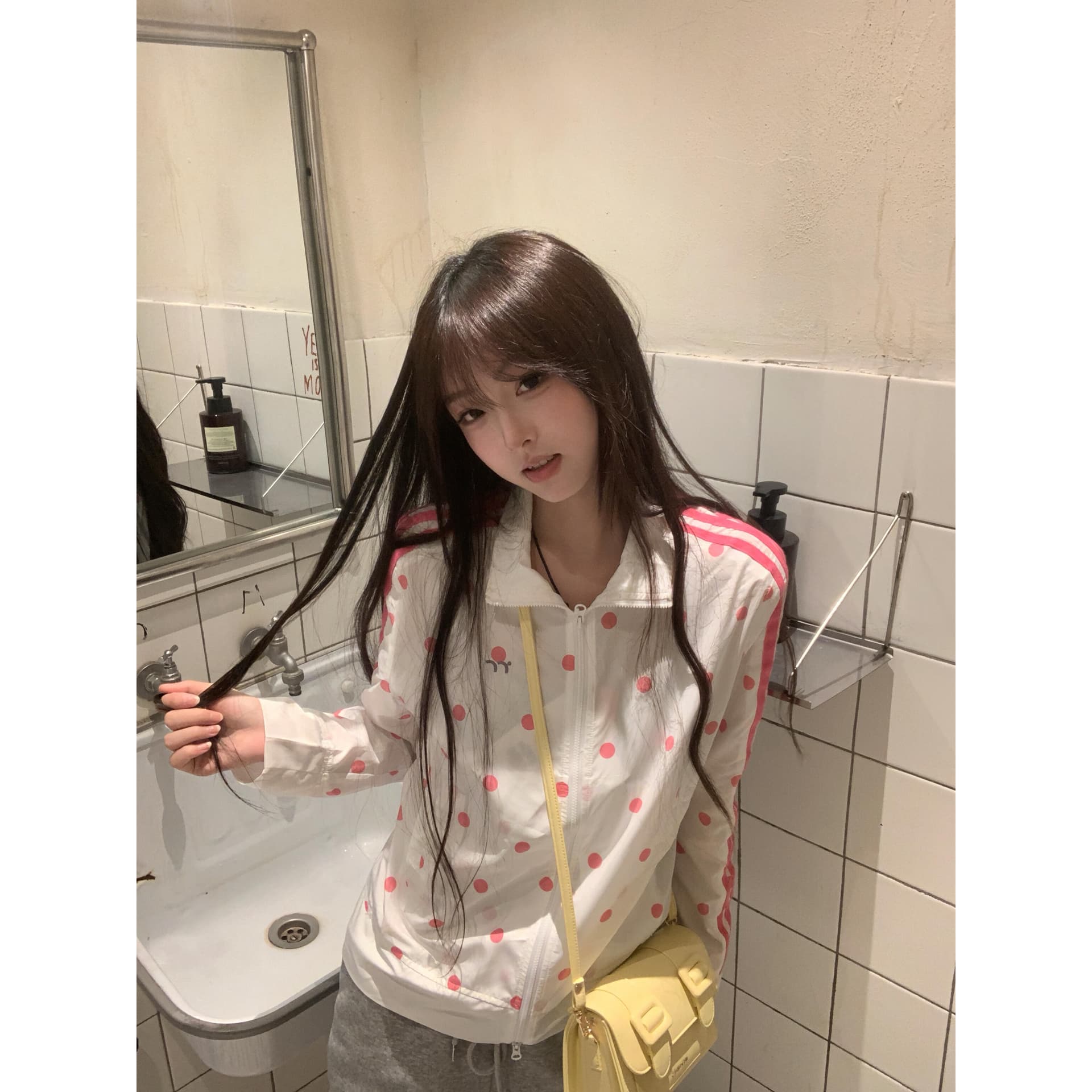 원본 자수 더블 지퍼 광저우 폴리 에스터 브로케이드 폴리 에스터 주름 전체 인쇄 도트 무늬 스탠드 칼라 자외선 차단 의류 이미지 5