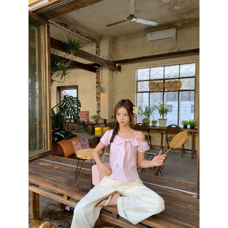핑크색 나비 매듭 오프숄더 반팔 여성 셔츠 한 부서 덜 달콤함 디자인 센스 부드러운 바람 비스듬한 어깨 의류 여성 이미지 2
