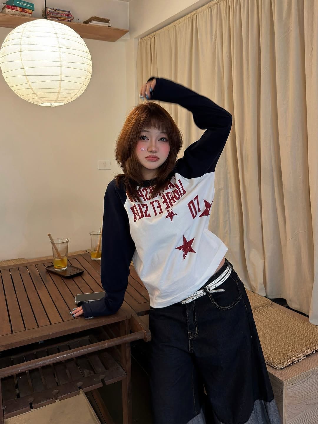 높은 품질 순면 200그램 21 빗질하다 정밀 프린트 가을 패치워크 색상 긴팔 티셔츠 여성 상세 이미지 1