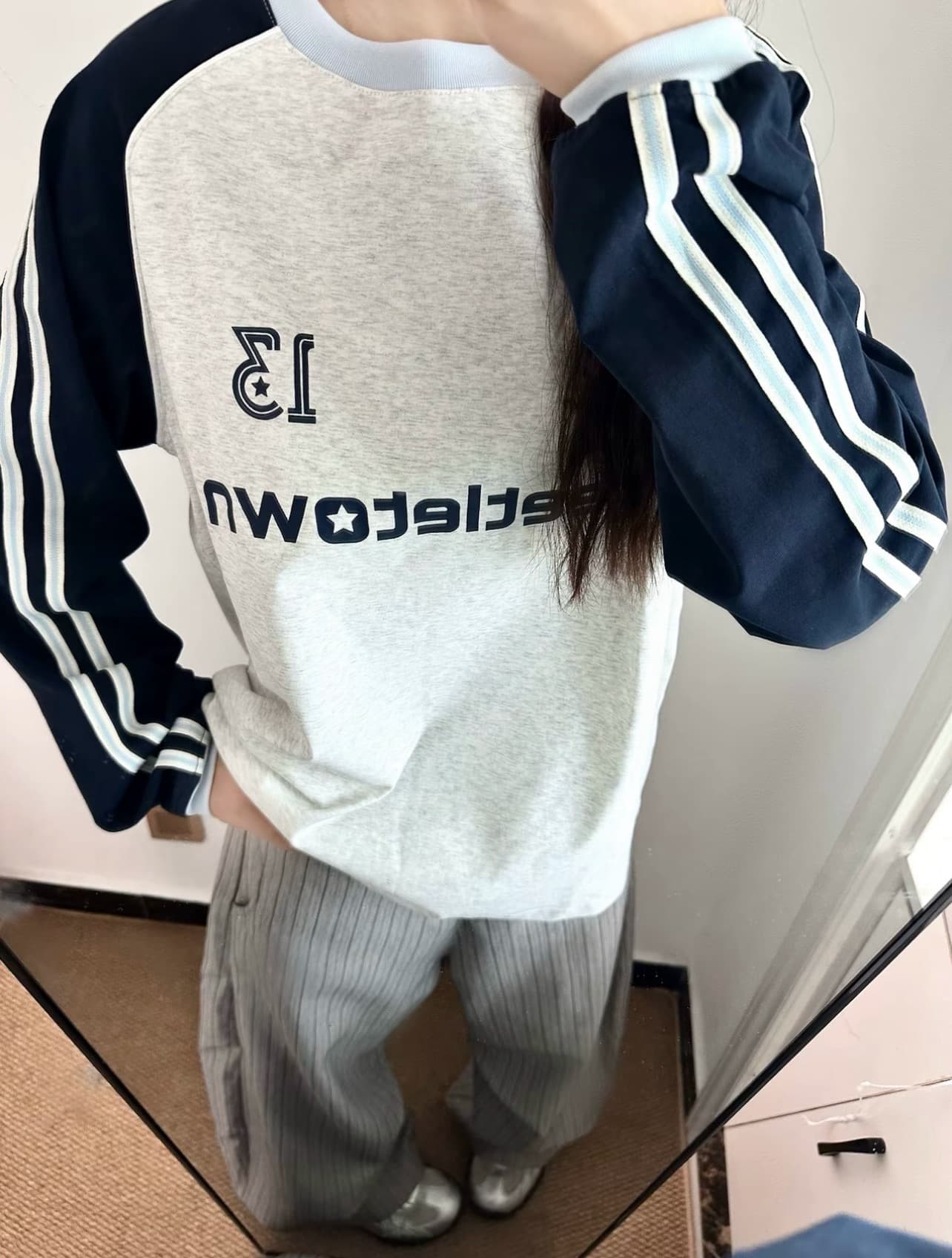 원본 솜씨 순면 220 그램 한국 스타일 새로운 다용도 캐주얼 패치워크 긴팔 티셔츠 여성 이미지 3