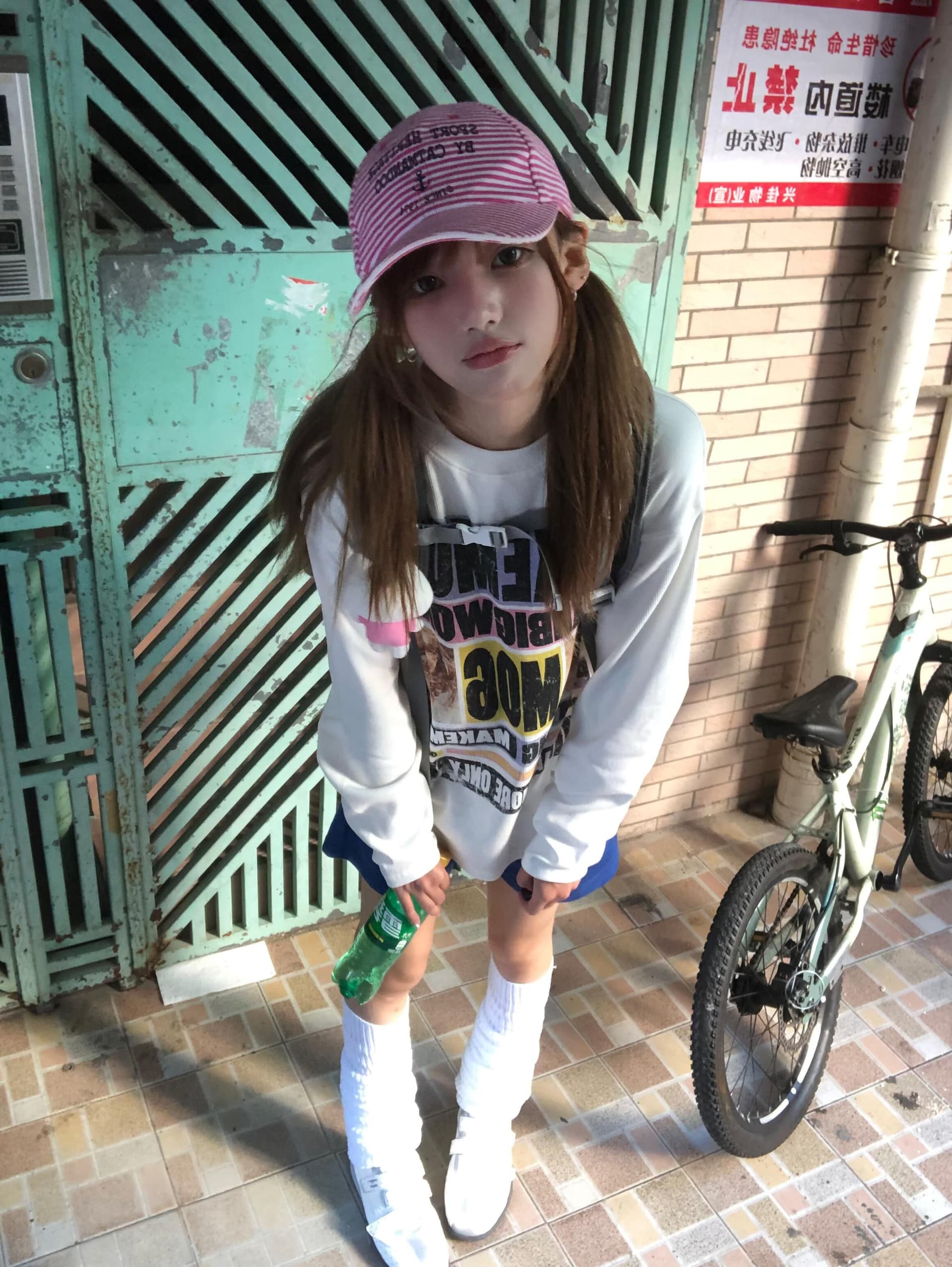 높은 품질 순면 200그램 21 빗질하다 정밀 프린트 가을 루즈핏 긴팔 티셔츠 여성 이미지 3