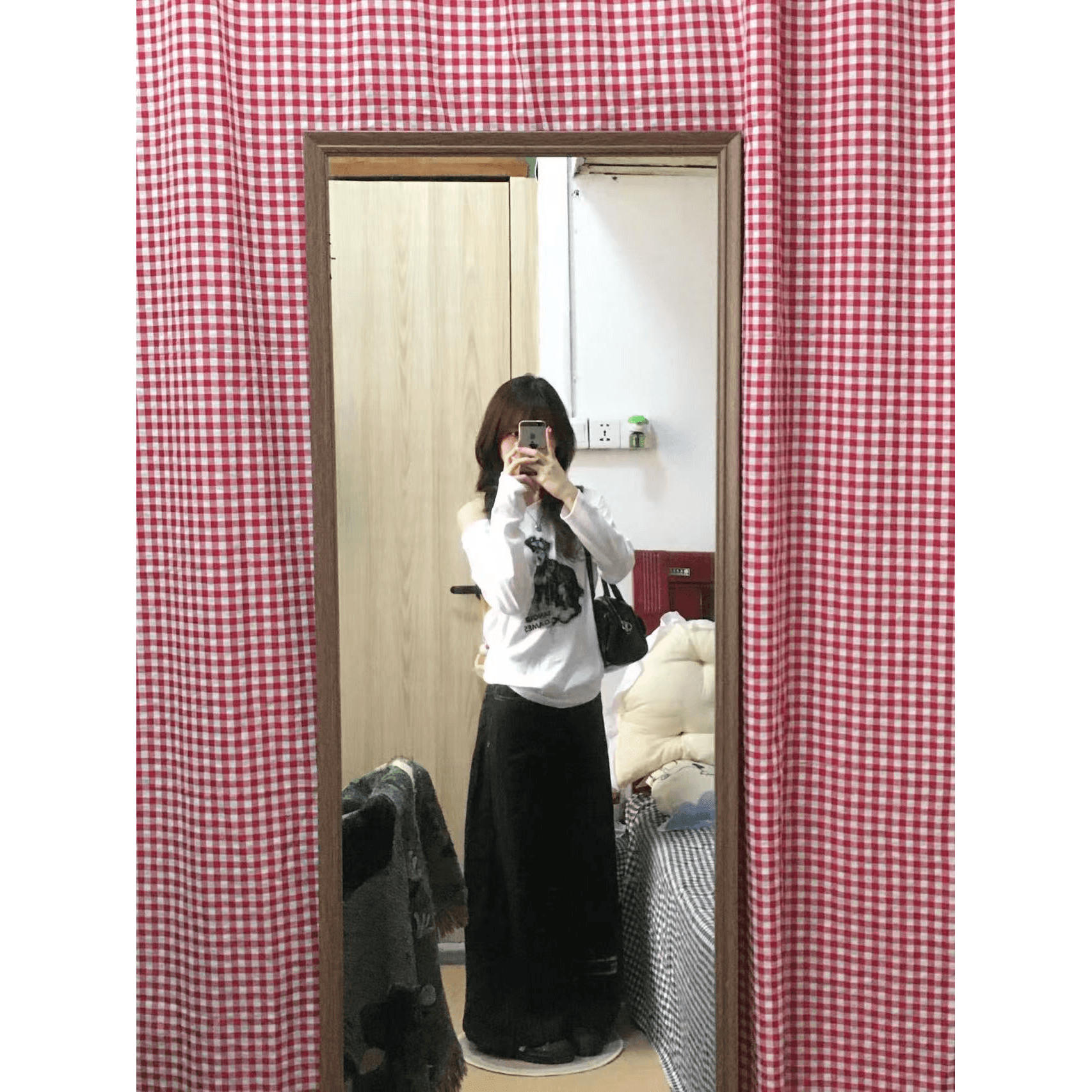 아메리칸 레트로 순면 비스듬한 오프숄더 긴팔 티셔츠 여성 이미지 5
