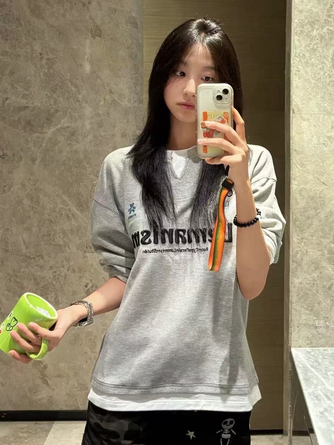 원본 솜씨 압력 라인 페이크 레이어드 자수 광저우 포함 Mianhua 남편 그리드 한국 스타일 새로운 긴팔 후드티 여성 이미지 2