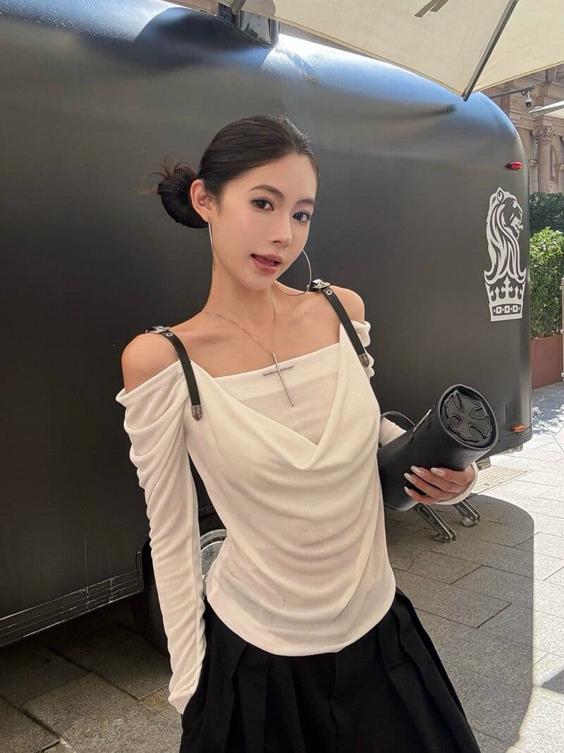 원본 떨리는 소리 천 오프숄더 센스 흔들다 칼라 가죽 어깨끈 긴팔 단색 티셔츠 오프숄더 몸매 가꾸기 슬림해 보이는 여성 셔츠 상세 이미지 3