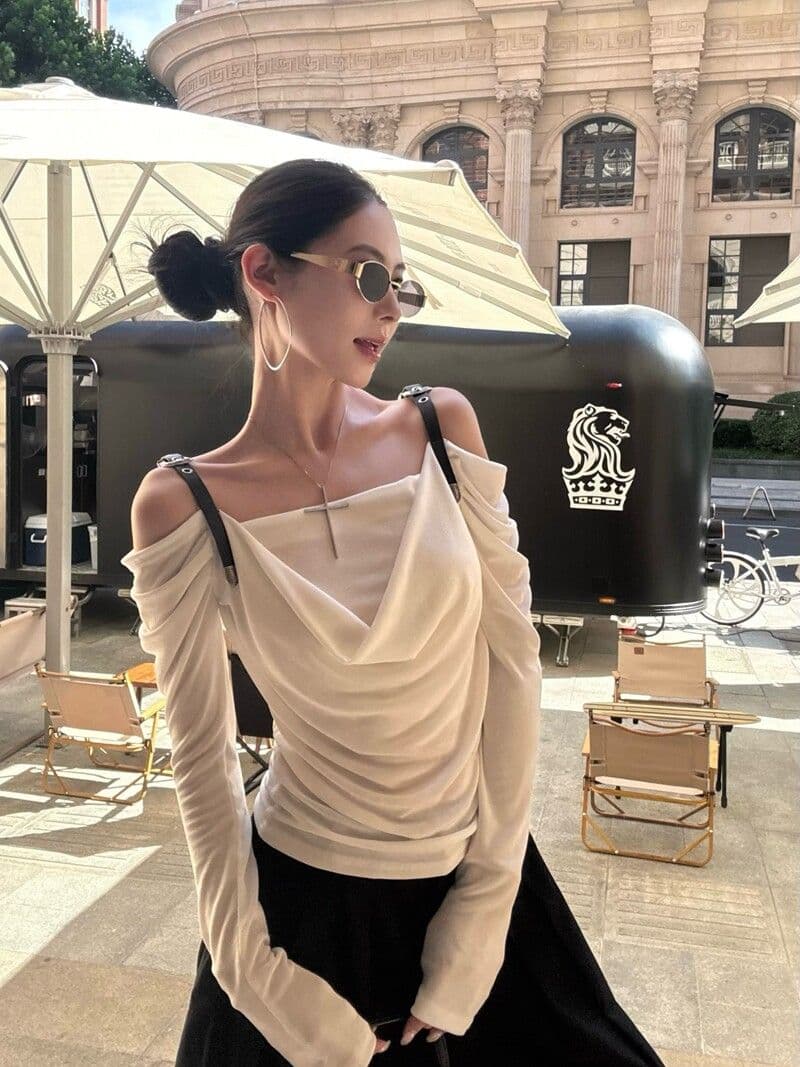 원본 떨리는 소리 천 오프숄더 센스 흔들다 칼라 가죽 어깨끈 긴팔 단색 티셔츠 오프숄더 몸매 가꾸기 슬림해 보이는 여성 셔츠 상세 이미지 8