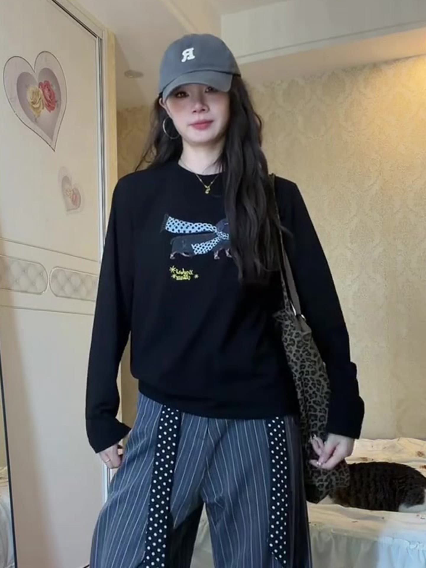 높은 품질 순면 200그램 21 빗질하다 정밀 프린트 가을 루즈핏 긴팔 티셔츠 여성 이미지 4